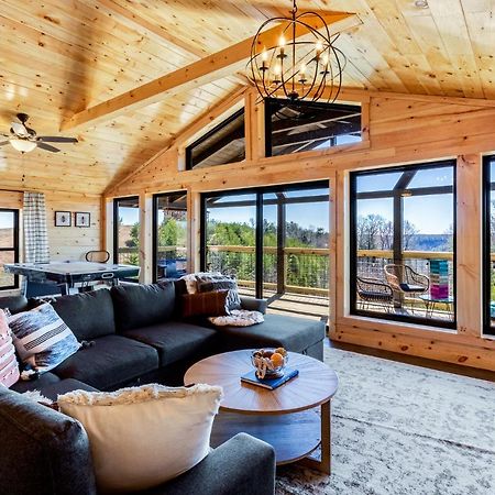 Honey Bee Hideaway Villa Rogers Eksteriør billede