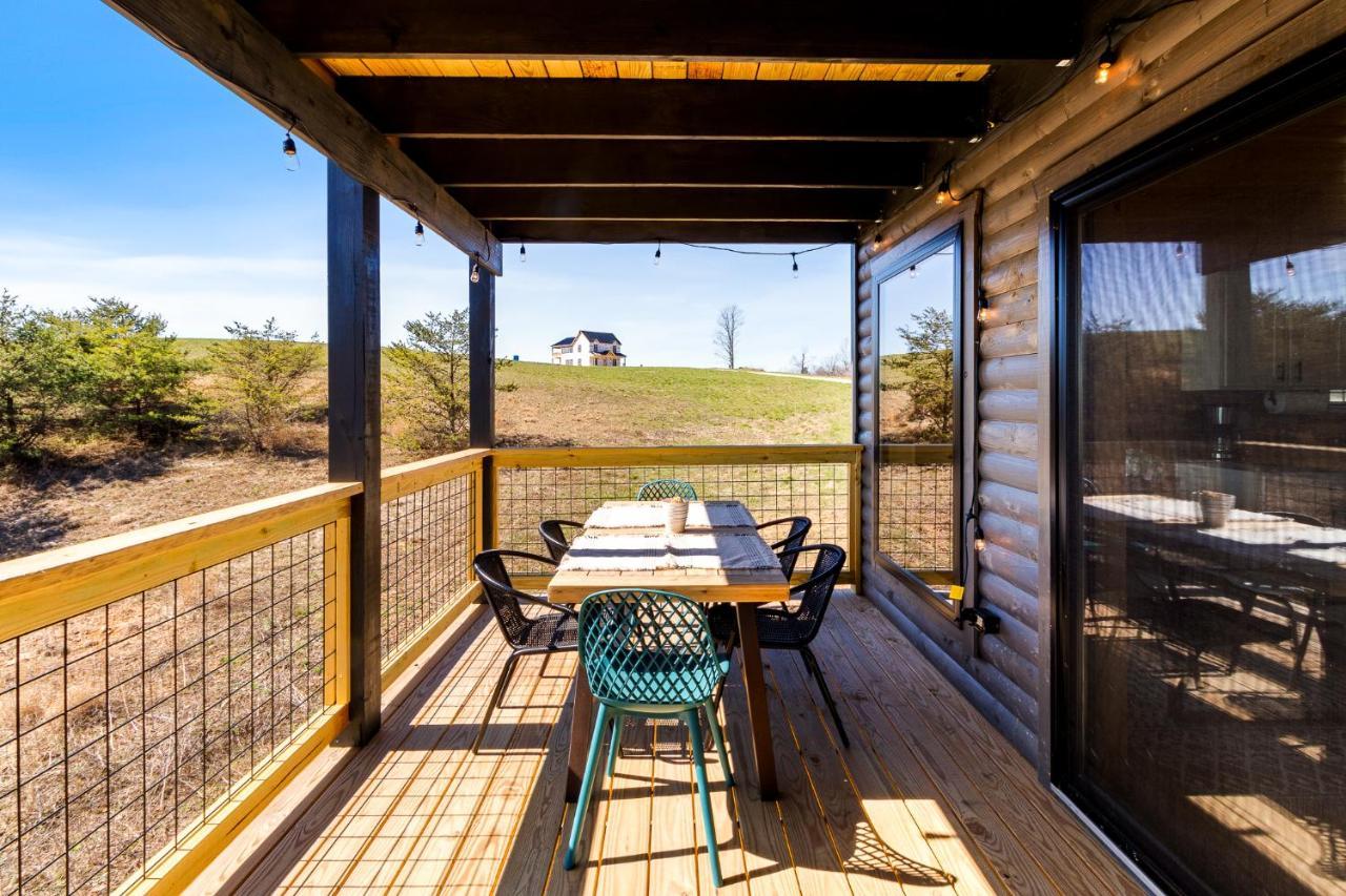 Honey Bee Hideaway Villa Rogers Eksteriør billede