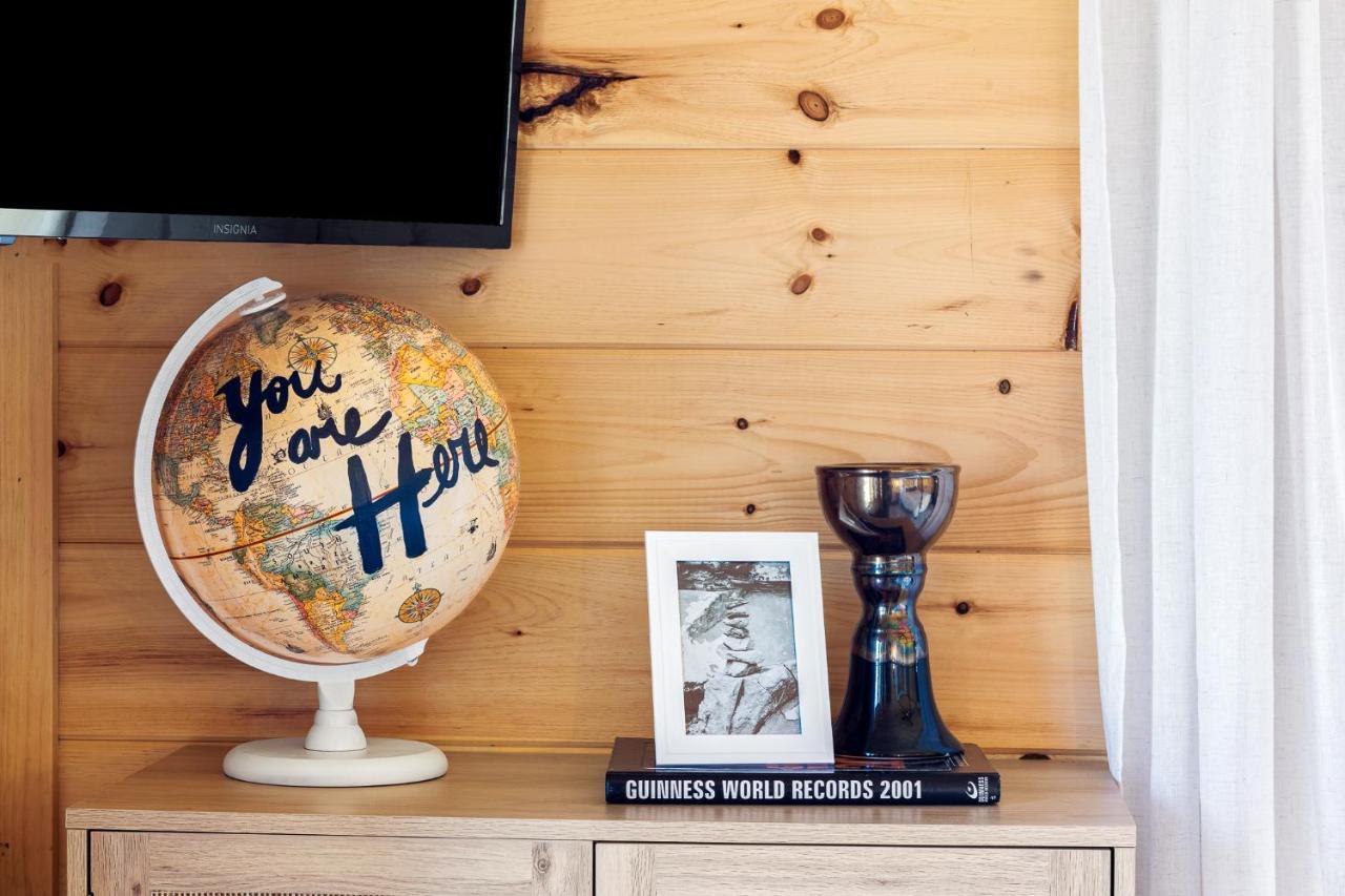 Honey Bee Hideaway Villa Rogers Eksteriør billede
