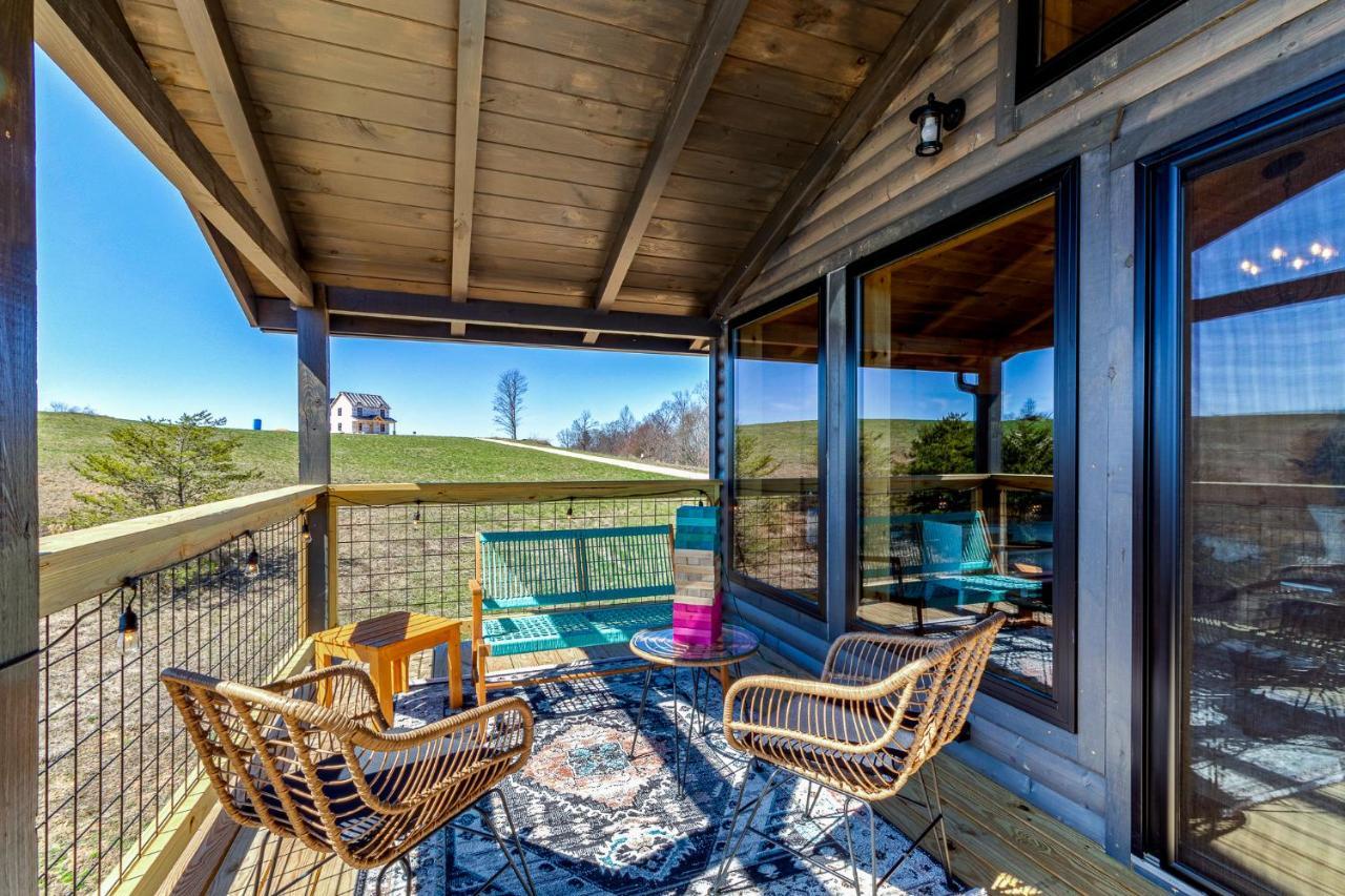 Honey Bee Hideaway Villa Rogers Eksteriør billede