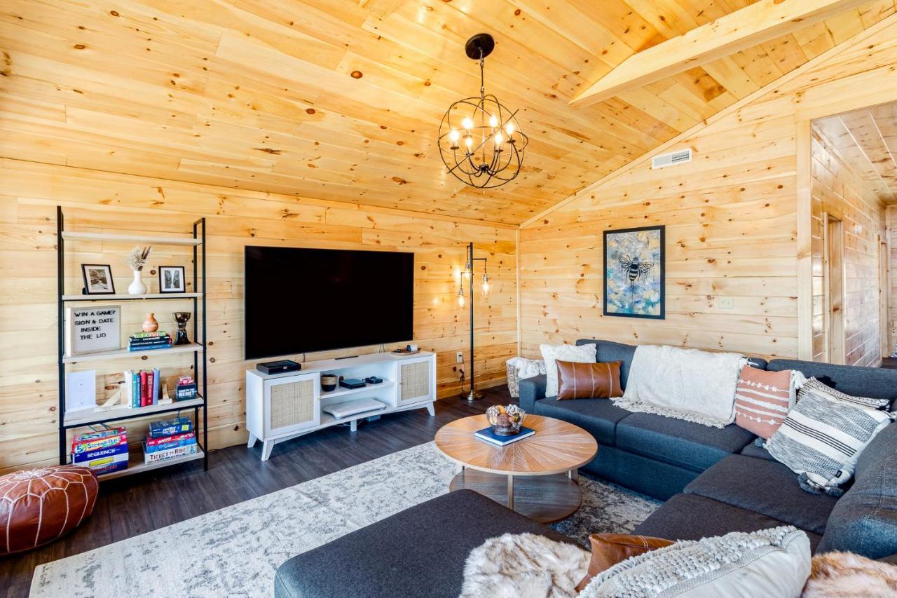 Honey Bee Hideaway Villa Rogers Eksteriør billede