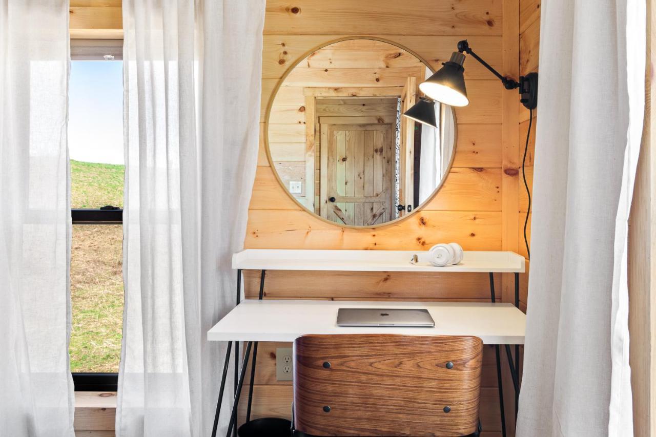 Honey Bee Hideaway Villa Rogers Eksteriør billede